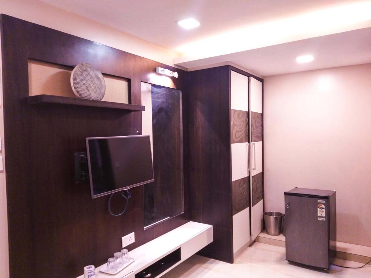 Colaba Suites - Near Taj Hotel, Bombaj Zewnętrze zdjęcie