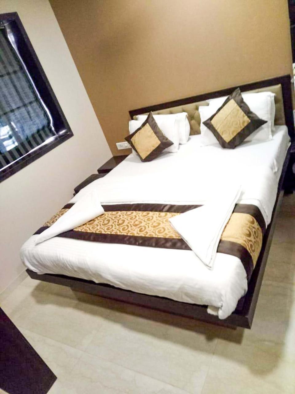 Colaba Suites - Near Taj Hotel, Bombaj Zewnętrze zdjęcie